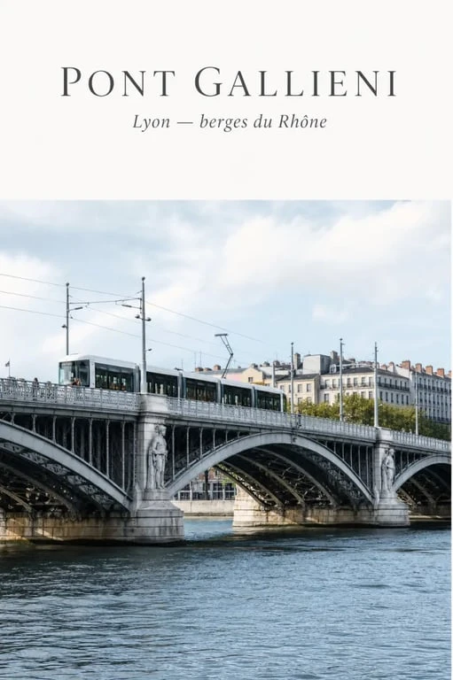 Pont Gallieni à Lyon vu depuis les berges du Rhône